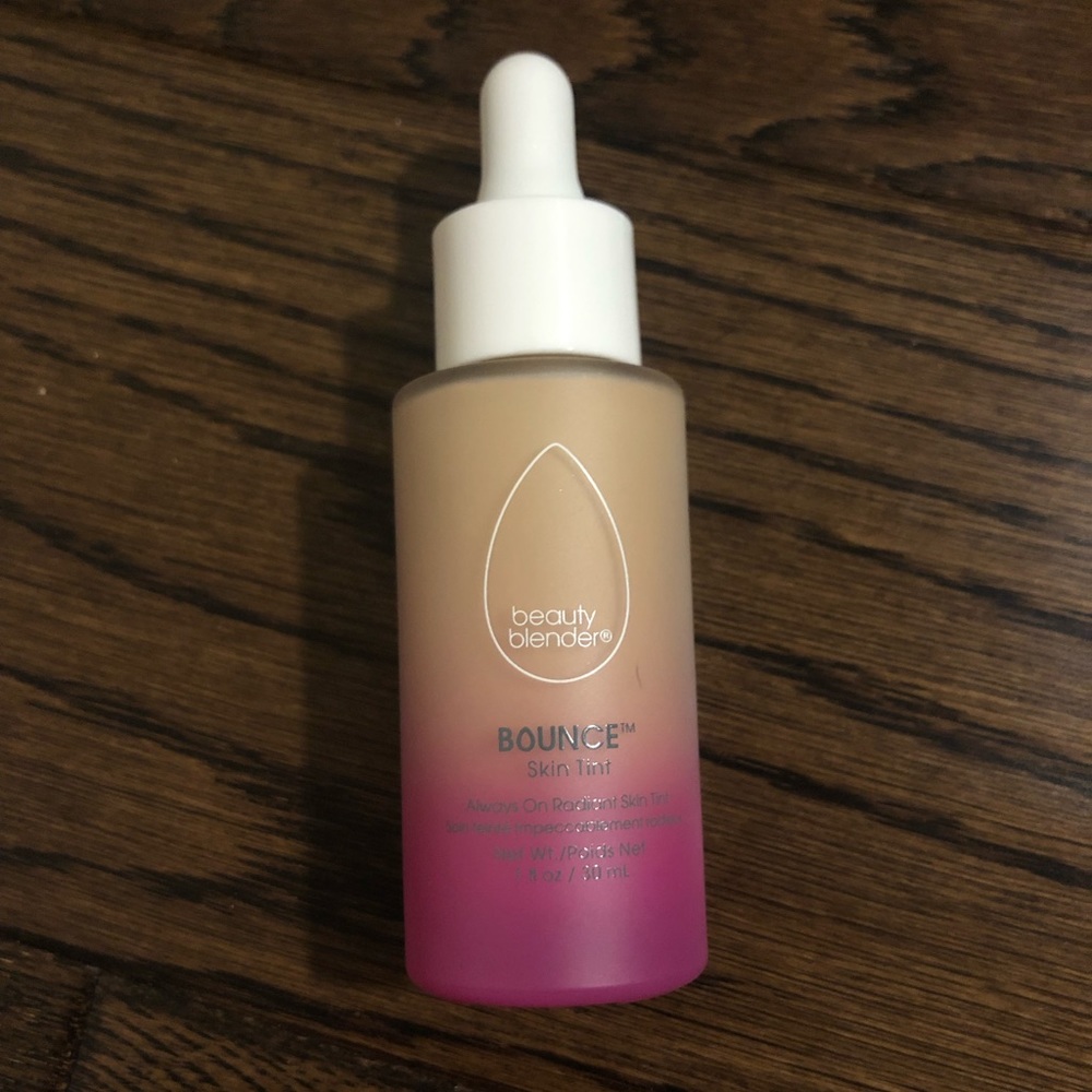 Beauty blender bounce skin tint